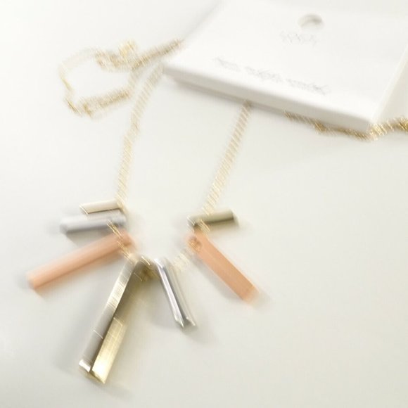 Ann Taylor LOFT Tri Color Stick Metal Bar 3 D Pendant Necklace NWT 59.50 - Picture 2 of 6